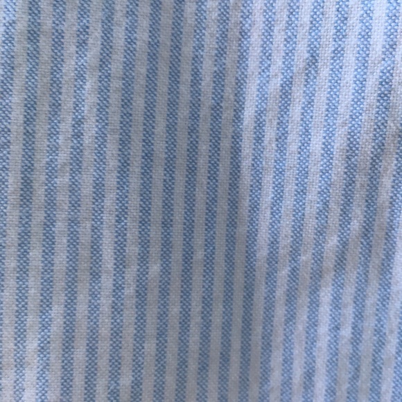 J Crew Men's Oxford Button Up - Picture 2 of 7